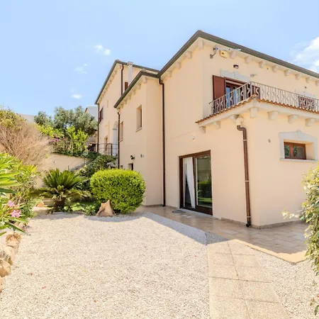Strepitosa 3 Apartment Olbia